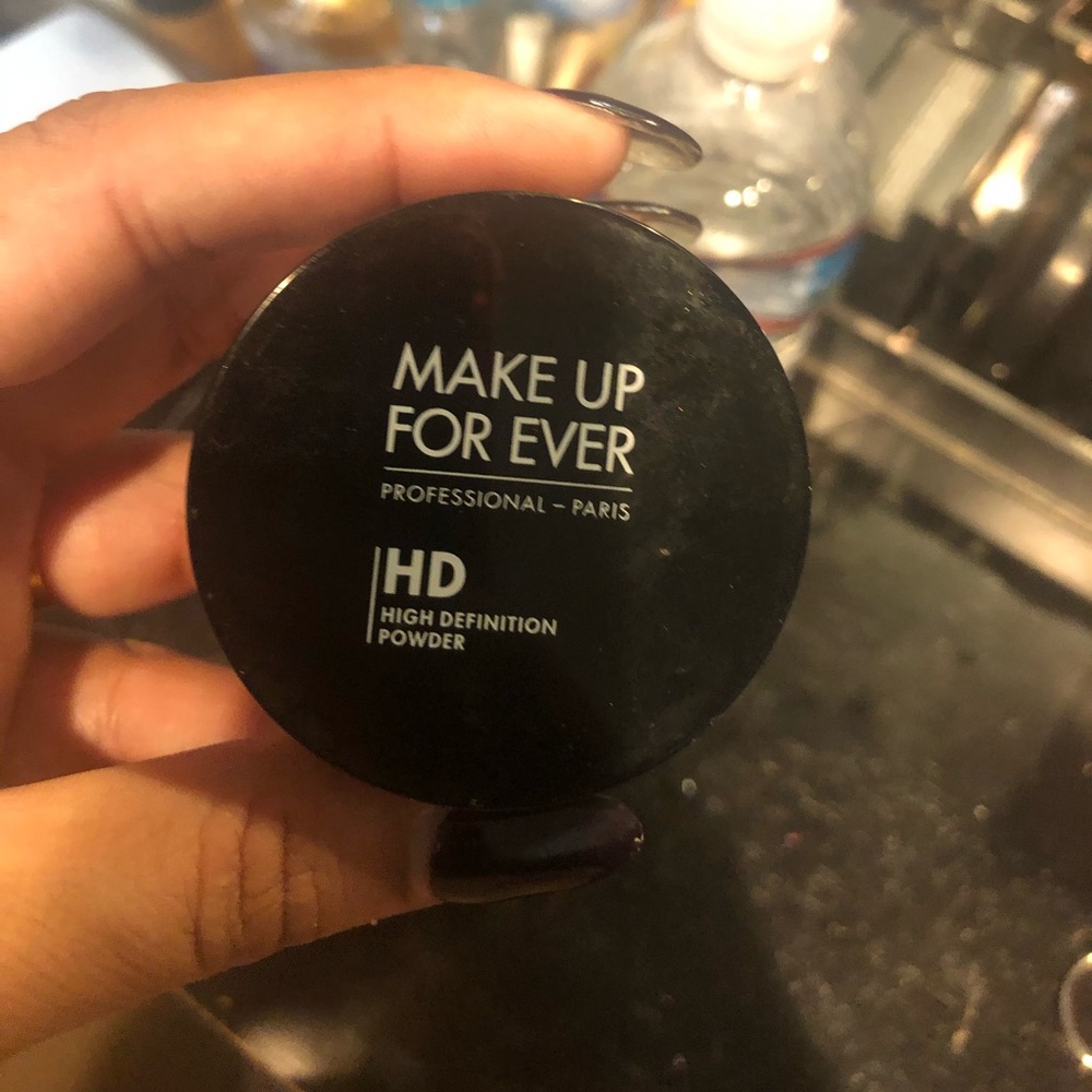 Makeup forever HD loose powder- translucent